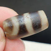 Authentic Ancient Tibetan Sakor Namkor Dzi Etched Agate Bead